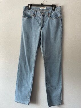 Levi's 314 Shaping Straight Jeans Women's 31x32 Light Wash
